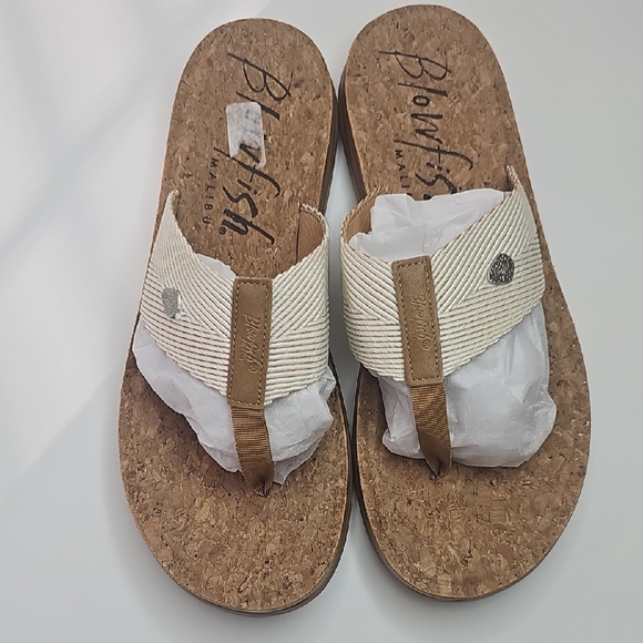 Blowfish Women's Cream and Tan Cork-Style Thong Sandals Size 10 - Picture 7 of 7